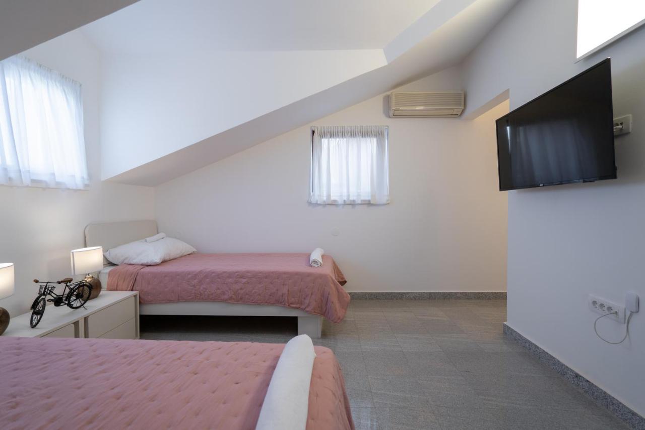 Lusi House Villa Sveti Filip i Jakov Kültér fotó